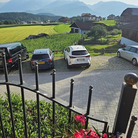 Apartment Pichlerhof San Lorenzo di Sebato Eksteriør billede